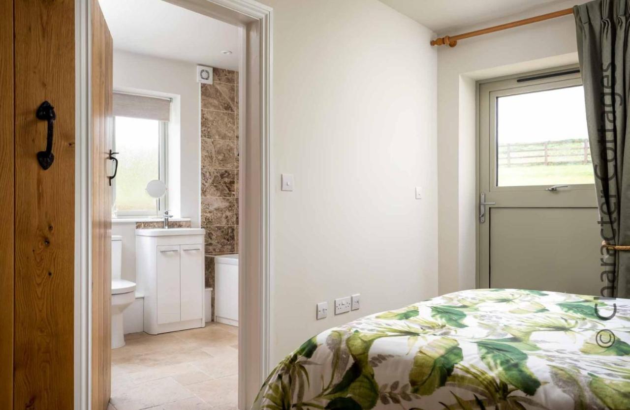 Flynn'S Barn Villa Aylworth Kültér fotó